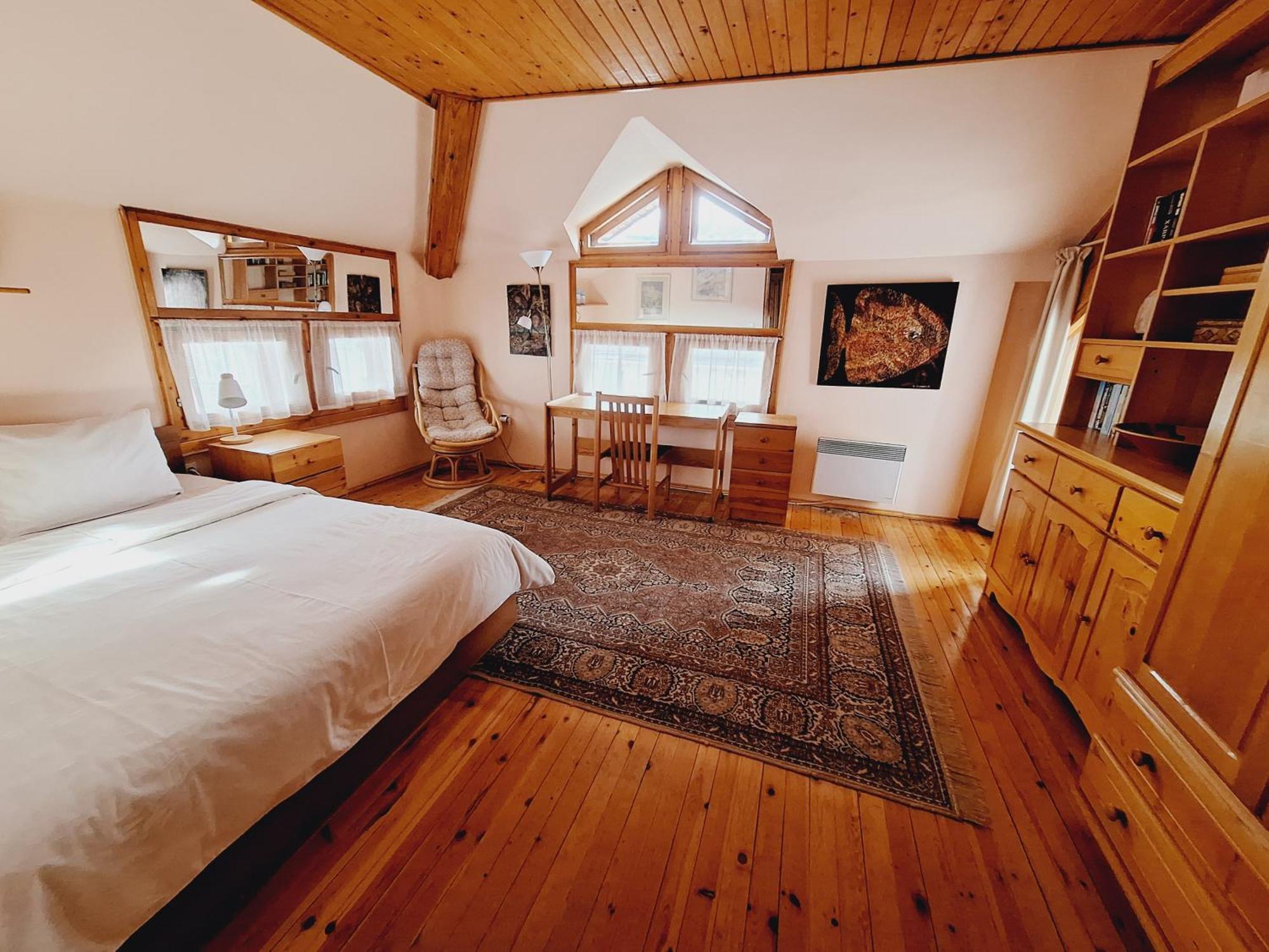 The Architect's - Center, Spacious, Unique